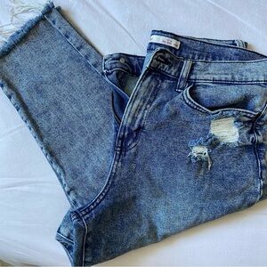 SO Juniors High Rise Mom Jean 9/29 Distressed Stretch EUC